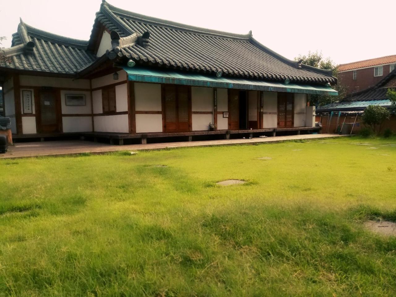 Hotel Jiwoo Dang Jeonju Exterior foto